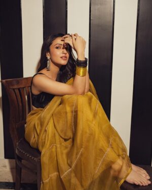 Neha Shetty Instagram - Life lately : Chapter 3

Styled by @rashmitathapa
Wearing @_deepthee_
Accessories @tantra.brassjewellery 
Beauty @makeupbymadhushreeganapathy
Shot by @the_pixel_farmer