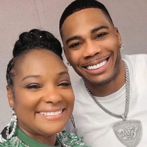 Nelly Instagram - What a honor…!! 🙏🏽 pleasure is mine queen @themamamiax