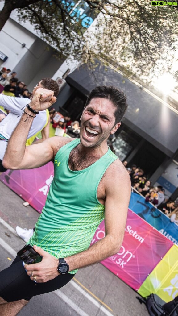 Nev Schulman Instagram - If you want to go fast, go alone; if you want to go far, go together. If you want to go fast and far; go with @uarunning. @austinmarathon #UAflow
