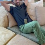 Nev Schulman Instagram - If you’re taking the kids on a trip, don’t leave anything to chance. Be prepared and make sure everything goes smoothly, from start to finish, by reserving your Uber ride in advance #airportdad #uberreservepartner