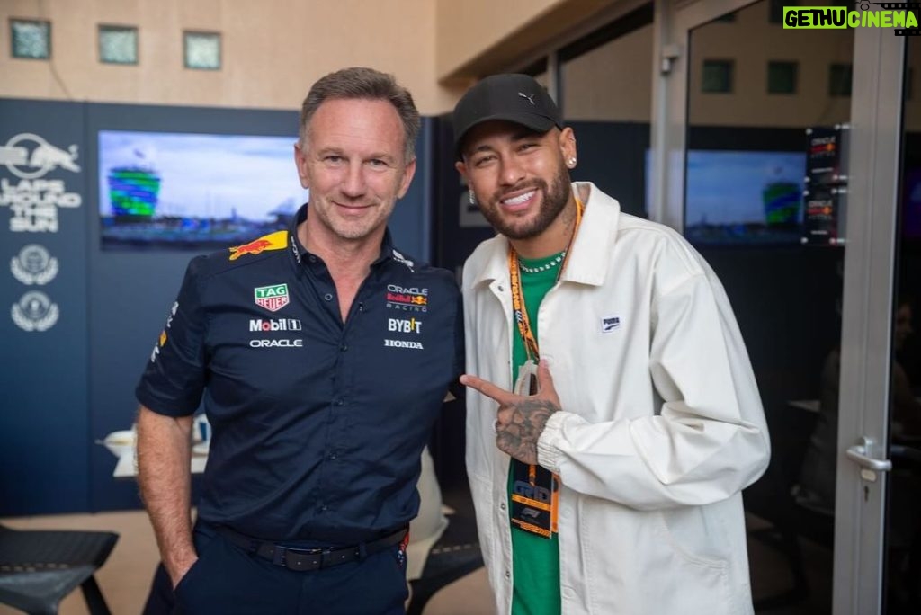 Neymar Jr Instagram - Nice day in BAHRAIN 🇧🇭 Bahrain International Circuit