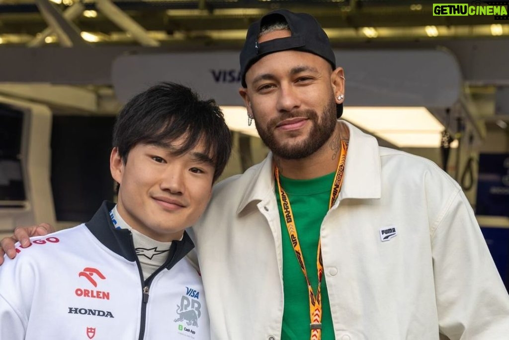 Neymar Jr Instagram - Nice day in BAHRAIN 🇧🇭 Bahrain International Circuit