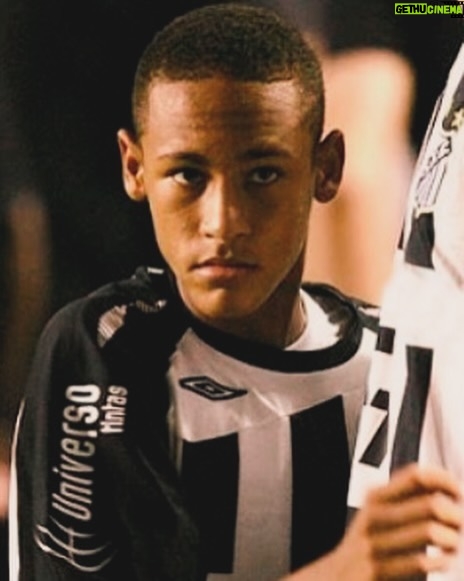 Neymar Jr Instagram - A estreia. O início. O começo. 7 de março de 2009. O primeiro jogo de @NeymarJr.