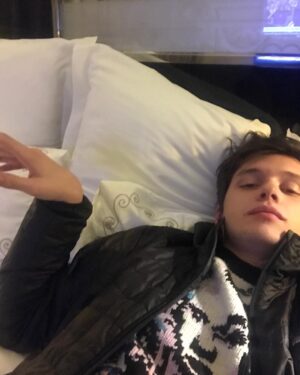 Nick Robinson Instagram - D'accord