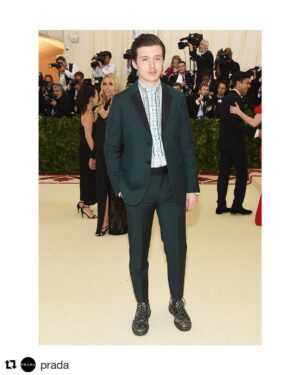 Nick Robinson Instagram - Thanks for having me @prada ✌🏼️NYC 💚