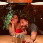 Nicola Mouawad Instagram - #marry someone who looks at ur #madness with so much #love .. and occasionally tries to embrace it 😎 PS: red wine makes the tongue purple. Happy Eid Beautiful friends! Wishing u all Heath & Happiness 💛 تزوّجوا حدا بيتطّلّع على جنونكُن بهالقدّ حُبّ.. و أوقات بيحاوِل يجاريكُن 😎 كل سنة و انتو و احبابكُم بصحّة منيحة.. و يا رَبّ هالعيد يقدملكُن الفرح و راحة البال 🎈 #nicolasmouawad #beirut #lebanon #cairo #egypt #actor #acting ‎#نيقولا_معوض #بيروت #لبنان #القاهرة #مصر