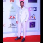 Nicola Mouawad Instagram - with those #beautiful #three 💛 @aiwffestival #closing #ceremony #redcarpet . #nicolasmouawad #beirut #lebanon #cairo #egypt #actor #acting ‎#نيقولا_معوض #بيروت #لبنان #القاهرة #مصر Aswan, Egypt