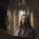 Nicola Mouawad Instagram - أول تجربة له في الدراما التاريخية وبشخصية المصريين بيحبوها، الفنان نيقولا معوض قال في مقابلتنا معاه: "شخصية عمر الخيام مهمة لأي ممثل عشان فيها تناقضات كتير". وقالنا كمان إن التحضير بدأ قبل رمضان ٢٠٢٣ لكنه اعتذر غصب عنه لالتزامه بتصوير "الثمن" لكنه كان سعيد جدًا لعرض المسلسل عليه مرة تانية بعد تأجيله للسنة دي. أحداث المسلسل بتدور في القرن الحادي عشر، ومن المقرر إطلاقه خلال موسم رمضان ٢٠٢٤، وهو من بطولة النجوم كريم عبد العزيز، نيقولا معوض، فتحي عبد الوهاب، ميرنا نور الدين، أحمد عيد، ومن تأليف عبد الرحيم كمال، ومن إنتاج سينرجي، وإخراج بيتر ميمي. متشوقين نشوف مسلسل "الحشاشين" بكل اللي سمعناه عنه، وانتوا مستنينه معانا؟