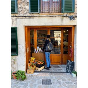 Nicole Kidman Instagram - Loving Mallorca 🇪🇸
