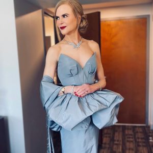 Nicole Kidman Instagram - Grateful to be here tonight 🥰✨ #Oscars 

#BeingTheRicardos @GiorgioArmani #GiorgioArmaniPrive @Omega @HarryWinston