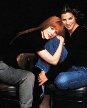 Nicole Kidman Instagram - Wishing you all a practically magical weekend! ✨🔮 #PracticalMagic Anniversary