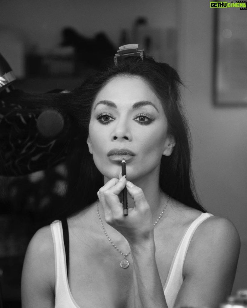 Nicole Scherzinger Instagram - “Feel the magic in the making” 🖤 One week ago, the final show of @sunsetblvdmusical 📸: @frederic.monceau