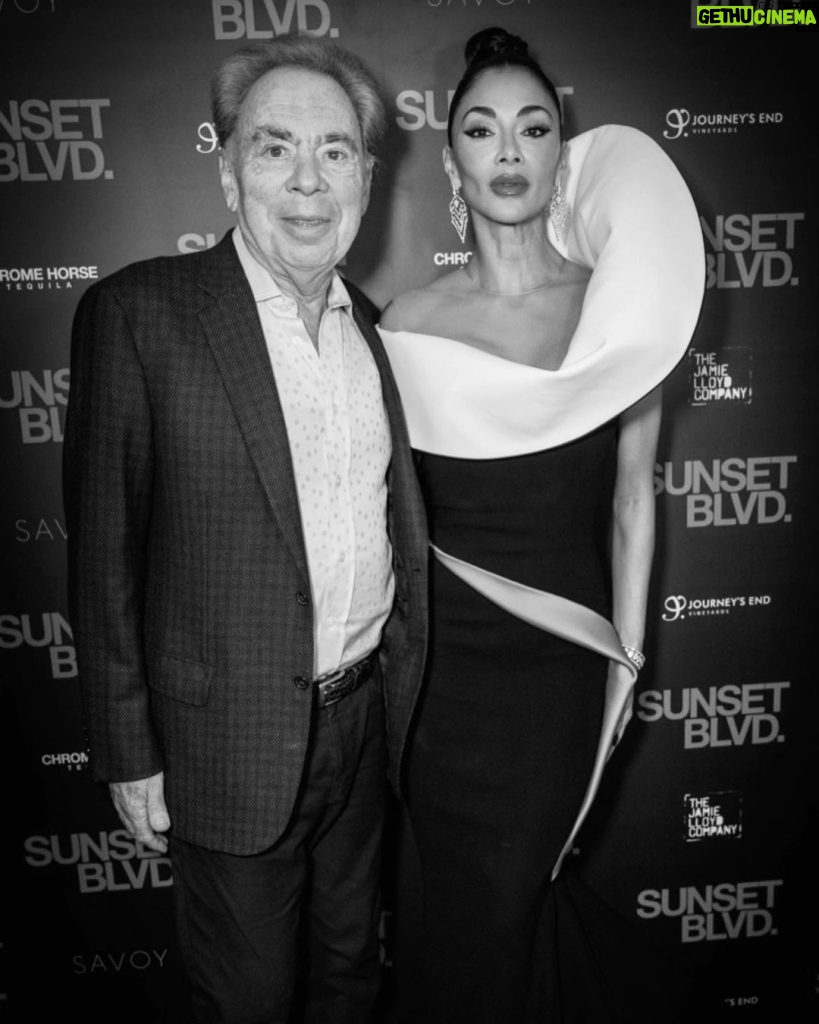 Nicole Scherzinger Instagram - Opening Night 10.12.23 @sunsetblvdmusical ♥️ “And now, Mr. Lloyd and Lord Lloyd-Webber, I’m ready for my close-up” 🖤🥀 📸: @davebenett