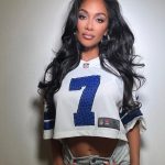 Nicole Scherzinger Instagram - Tonight’s @NFL look for @maskedsingerfox 🦋💫 My glam team never misses 🏈