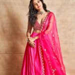 Nikita Dutta Instagram - This can be a reminder that Scorpio season has begun 😉🩷 . . . . 📸: @saurabh_sonkar HMU: @mitavaswani @hairstylebysudha Styled by @kareenparwani Team: @ananyaakhanna @tanisha7jain Outfit: @anishashettyofficial @kadecommunications Jewellery: @ishhaara @ascend.rohank Rings: @shayagrams @mintandmilkpr