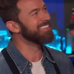 Nikki Garcia Instagram - lol my husband @theartemc is the cutest and sweetest! I loved the build up to then having the sweetest spin in @barmageddonusa history!! 🤣😜😂 If you missed Monday night’s episode head to the @usanetwork app or on demand!! 🍻🤠🎯 #barmageddon
