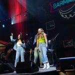 Nikki Garcia Instagram - I literally have the coolest job ever! And get to meet the COOLEST people ever! On stage with @carlypearce as she sings Man! I feel like a woman!, hanging with @boyziimen , laughing with @realjoeyfatone and then having @carsondaly & @blakeshelton roast everyone! I meaaan tonight just doesn’t get any better!! All NEW #barmageddon starts NOW!! On @usanetwork 💋🙌🏼🍻🤠🐎🤩🧲✨🥃🐴