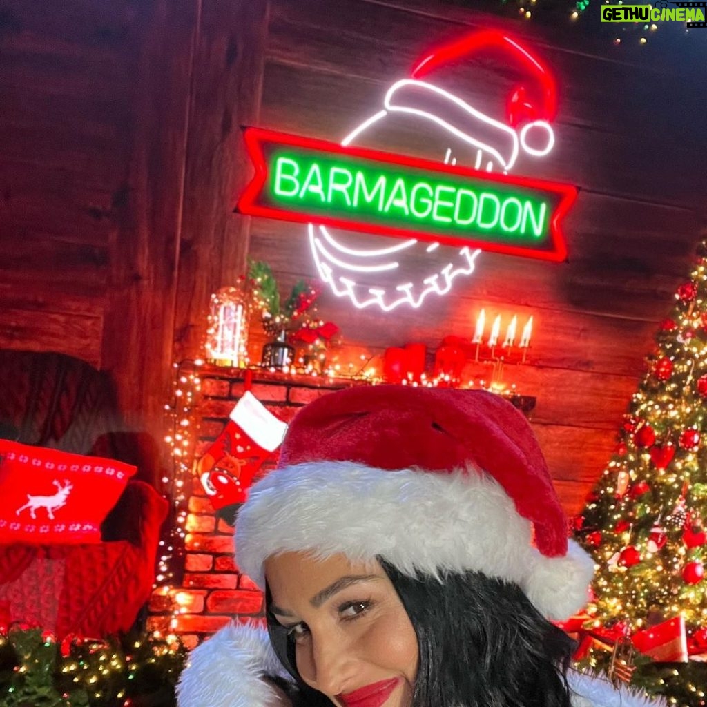 Nikki Garcia Instagram - CHRISTMAS is coming early! Start your holiday season off right with Blake Shelton’s Holiday Bartacular!! Airing TONIGHT right after The Voice on @nbc! Barmageddon gets its holiday on! You don’t want to miss it!! @blakeshelton takes on @icet 🎅🏻🍻🎄🧑🏻‍🎄 #barmageddon #thevoice #nbc #christmas #holidayspirit
