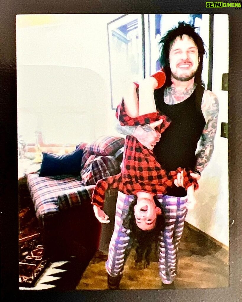 Nikki Sixx Instagram - Perfect Sunday-Pajamas all day,snowing outside, @rams game on tv, fireplace crackling and @how2girl about to make fresh bread. I can’t say enough about the gifts of sobriety but I’d say it’s pretty damn obvious from where I’m sitting today. ⛄ Polaroid by @leica_camera Sofort 2 Jackson, Wyoming