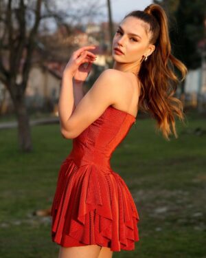 Nilsu Berfin Aktaş Instagram - ✨
Styling: @burciindag 
Makeup: @denizgnysl
Hair: @ersin.tekin 
Foto: @oguzhanhasdemir