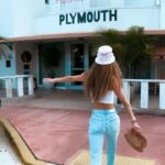 Nina Agdal Instagram - Be right back @theplymouthmiami @shawnvardi 😎 Detox starts now 🥬🥒🍏 @theagdalmethod The Plymouth South Beach