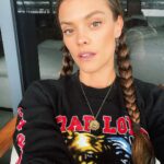 Nina Agdal Instagram - The sleeping with braids hair hack is so underrated 🧜‍♀️