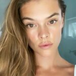Nina Agdal Instagram - New makeup tUtOriAl (lol) is now up in @theagdalmethod app! I like to switch it up but this is an easy go-to routine for a dewy, everyday lewk. All my workouts, recipes, grocery lists etc. are on there as well. Tap link in bio to join for just $1. See you there 💗 www.theagdalmethod.com