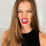 Nina Agdal Instagram - I put on a red lip and had a dirty martini 💯💋