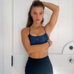 Nina Agdal Instagram - Would probably not have worn these short shorts to the gym but home workouts are here to stay sooo 👍.. Head over to @theagdalmethod for a new workout! And if you enjoy it come hang out with me (on my app 📲) Not only can you sculpt and tone with me whenever or wherever, but you also have access to a TON of other content when you subscribe! If you haven’t tried it out already, your first month is only $1! 💗WHAT YOU GET: 🗓My weekly schedule 🏃‍♀️Cardio workouts 🏋️‍♀️Toning workouts 🤸‍♀️Full body 💪Arms & Abs 🍑Legs & Booty 🧘‍♀️Stretch 🥗Recipes 💗MY GOAL: ✨Celebrate our bodies and focus on creating and living a healthy, body positive lifestyle ✨Cultivate an awesome and supportive community ✨Tone and sculpt to feel stronger through bodyweight routines and cardio ✨Develop healthy and well rounded wellness routines What more do you want to see from me?! Let me know in the comments 👇👇and click the link in my bio to download! #TheAgdalMethod www.theagdalmethod.com