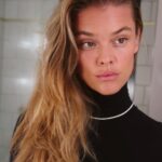 Nina Agdal Instagram - Reading your mind but keeping it to myself 🙃