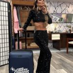 Ninel Conde Instagram - MIS BOMBONES HERMOSOS! Aquí está la 2da parte porque ustedes lo pidieron☺️💖GRACIAS por todos su comentarios y amor que me dan. ¿Quieren la 3ra parte? Comenten una maleta 🧳 si quieren la última parte😅 los quiero bombones🤍 #ninelconde #traveltips #viaje #nuevayork #newreels #newpost #nyc #maleta #travelgram #bombones