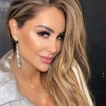Ninel Conde Instagram - Será que regreso al rubio? Coménteme! Los leoooo!! . #blond #blondie #balayage #miamisalon #armandeusbrickell @makeupbydiego @beautybyblas @abrahamvipcasas @armandeusbrickell