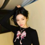 Ning Yi Zhuo Instagram - 🐱🎀