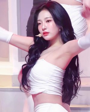 Ningning Thumbnail - 2 Million Likes - Top Liked Instagram Posts and Photos