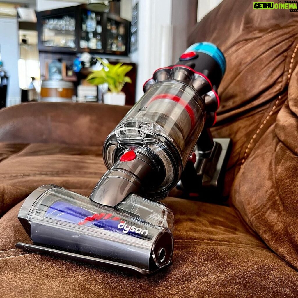 Nisha Rawal Instagram - . Unleash the power of perfection with the Dyson V12 Extra – your secret weapon against dust and grime. Say goodbye to dirt and hello to effortless cleaning✨ #DysonHome #DysonV12 #DysonIndia #Gifted