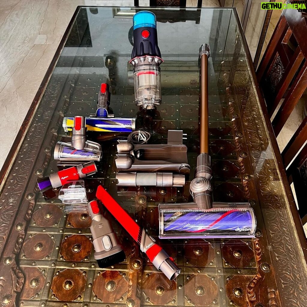 Nisha Rawal Instagram - . Unleash the power of perfection with the Dyson V12 Extra – your secret weapon against dust and grime. Say goodbye to dirt and hello to effortless cleaning✨ #DysonHome #DysonV12 #DysonIndia #Gifted