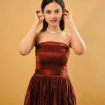 Nitanshi Goel Instagram - Laapataa Ladies premiere✨ Shot by - @mohitkapil Custom Dress- @ekta_singh96 Styled by- @ekta_singh96 Accessories- @thesource_buyorborrow Assisted by- @abhishek__gujar__ Dressmen team- @pravin_kumar_nirala #nitanshigoel #phool #laapataaladies Jio World Plaza