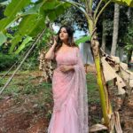 Niveditha Gowda Instagram - Swipe left 💕 👗 : @rentyourlook_by_chandangowda
