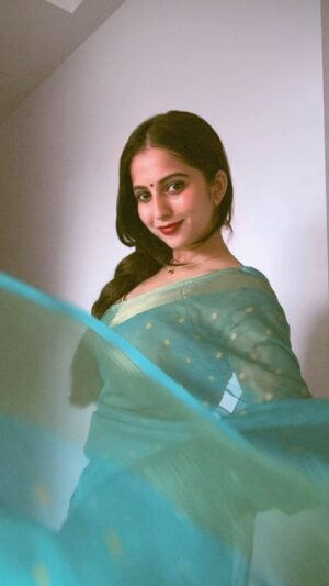 Niveditha Gowda Instagram - Happy Sunday 🤍

#nivedithagowda #reelsinstagram #reelitfeelit #vachindamma