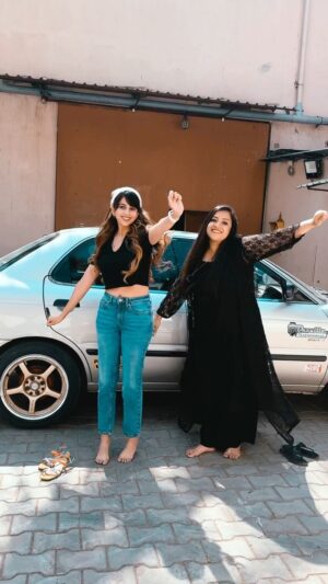 Niveditha Gowda Instagram - Happy Sunday 🖤

📽️ : @talented_kalavida_official 

#instagram #reelsinstagram #reelitfeelit #sunday #nivedithagowda