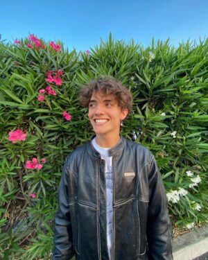 Noah Urrea Instagram - hi there