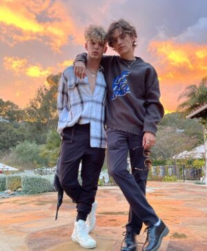 Noah Urrea Instagram - I wouldn’t want to share my birthday with anyone else😌🥳 #20 #21