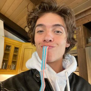 Noah Urrea Instagram - Yummmmm🙃