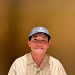 Nobuyuki Hayakawa Instagram - 直美のスコットランドのお土産。 ゴルフ場の名門セントアンドリュースのCAP。 #岡山酪農おじい #なんでこうなる #悔しいよ