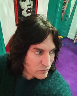 Noel Fielding Instagram - I look best at Witching hour ! Or in the dark 😂 x
