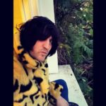 Noel Fielding Instagram - AnD tHe SEA iSnT GrEEn anD I LOve ThE QuEEn and WhAT eXaCtLy IS A DrEAm aND WHat ExaCTLy IS a JOke x