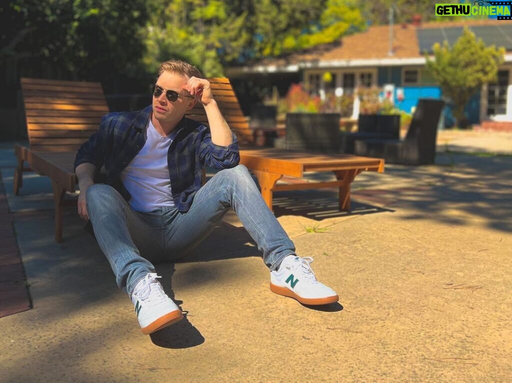 Noel Fisher Instagram - Days like today are why I love #LA. Clear skies, early summer vibes and the feeling of endless potential. What are you going to make of your day? Thanks for the kicks @newbalance! #Gift
