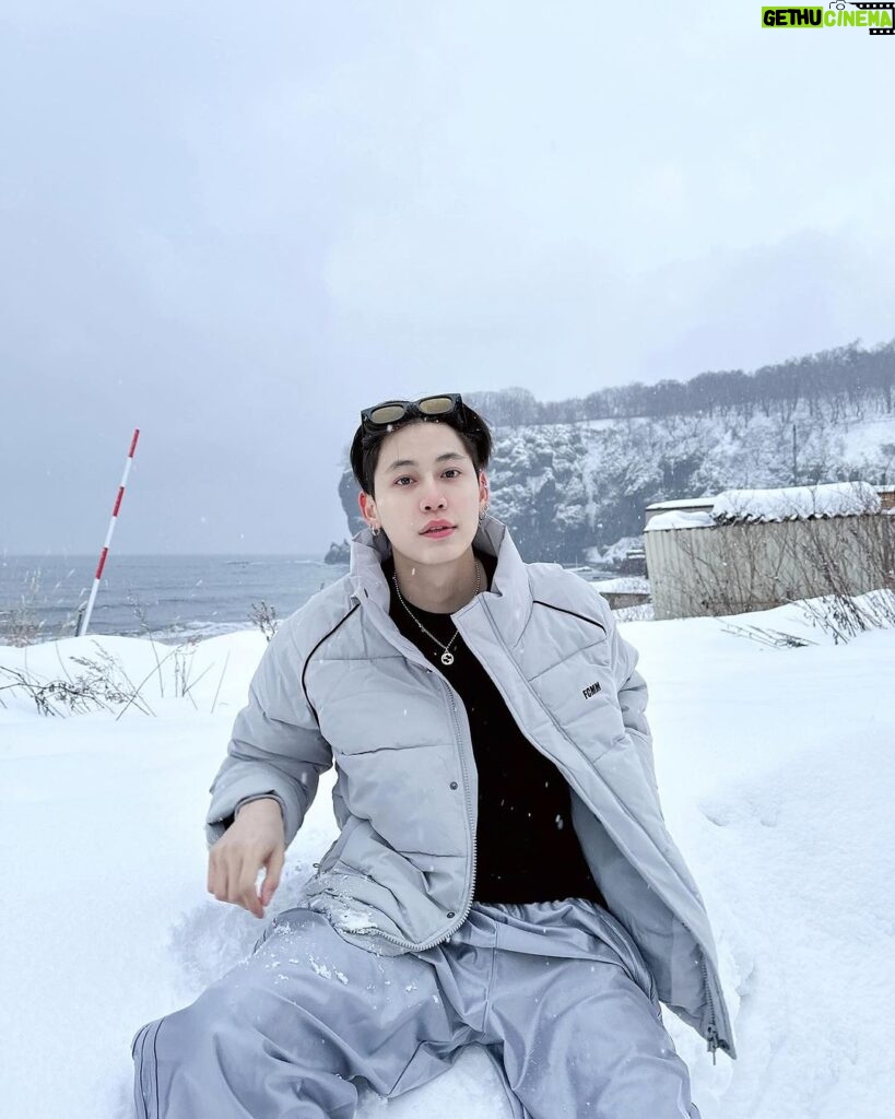 Noppanut Guntachai Instagram - ❄️❄️❄️