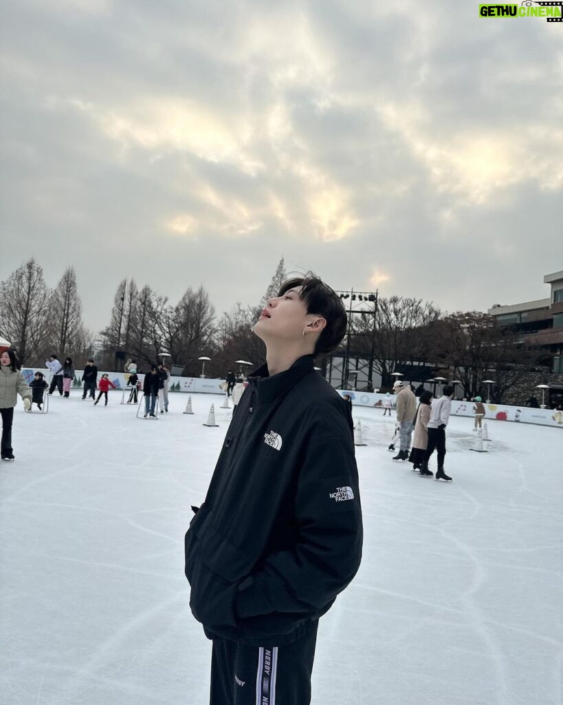 Noppanut Guntachai Instagram - ⛸️⛸️⛸️