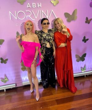Norvina Instagram - This was the best party ever🙌 thank you so much @rafakalimann for extending your home and hosting  this event. 

You’re warmth and energy was immeasurable 🫶 in fact everyone I met on this trip has been so cool/friendly/gorgeous.

Also it could not happen without @sephorabrasil the best team ever. 

I’m so inspired and in love with 🇧🇷 and I’m practicing my Brazilian twerk everyone tried to teach me yesterday 😂for carnaval tomorrow 🥹I have a little way to go #norvina #anastasiabeverlyhills #norvinacosmetics